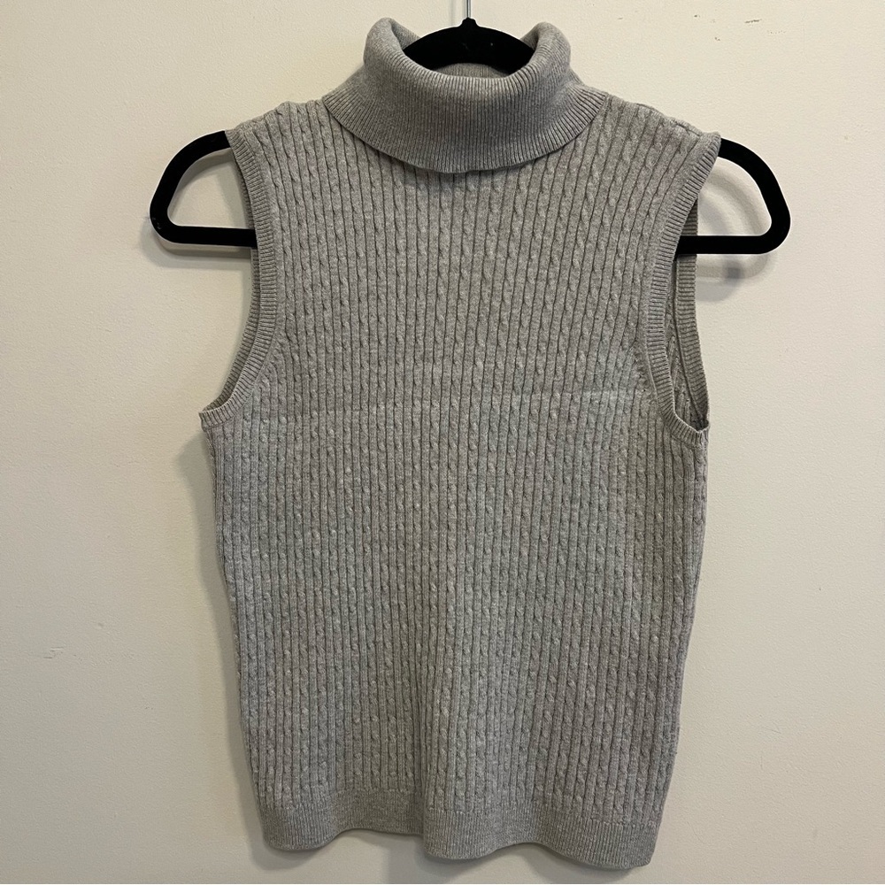 JEANNE PIERRE Light Gray Sleeveless Turtleneck Sweater Old Money Preppy Tennis
